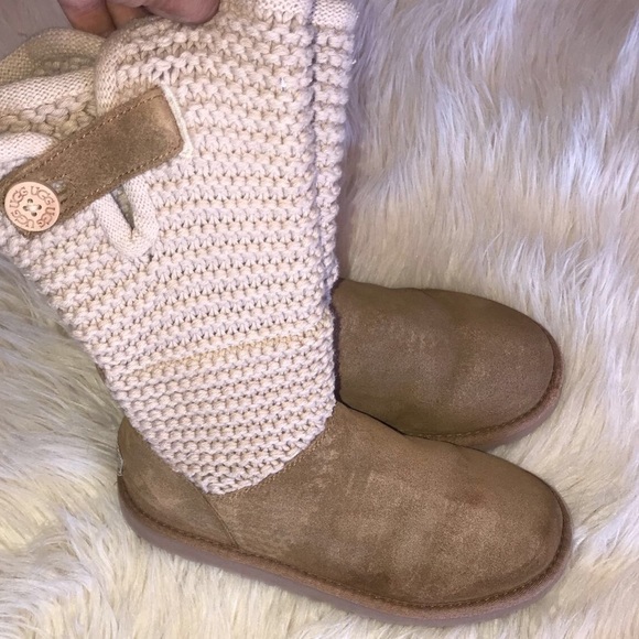 ugg shaina knit short boot